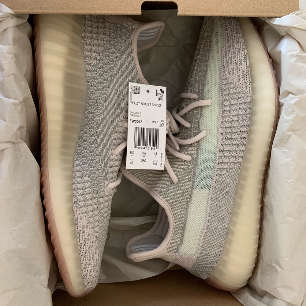 SOLD!Adidas YEEZY Boost 350 V2 Citrin - Picture 5 of 6